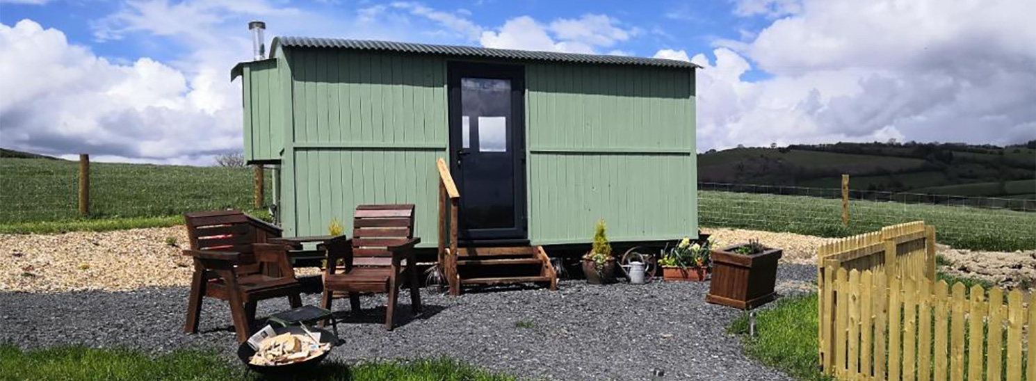 Y Cwtch Shepherds Hut, Trefeglwys