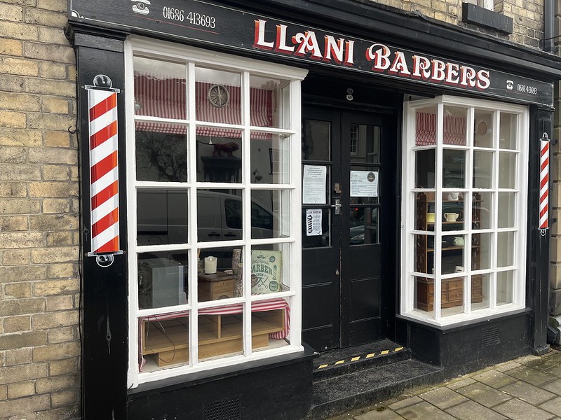 Llani-Barbers
