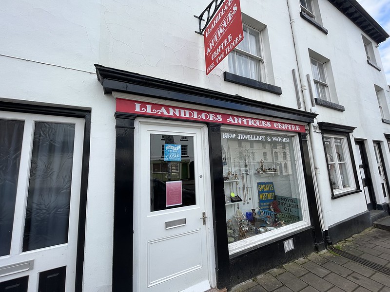 Llanidloes-Antiques-Centre